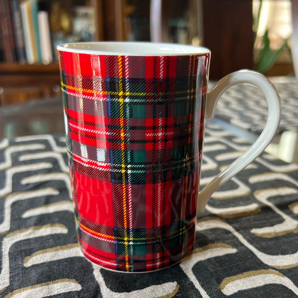 𝘋𝘶𝘯𝘰𝘰𝘯 ❤️💚 Royal Stewart Tartan Stoneware Mug